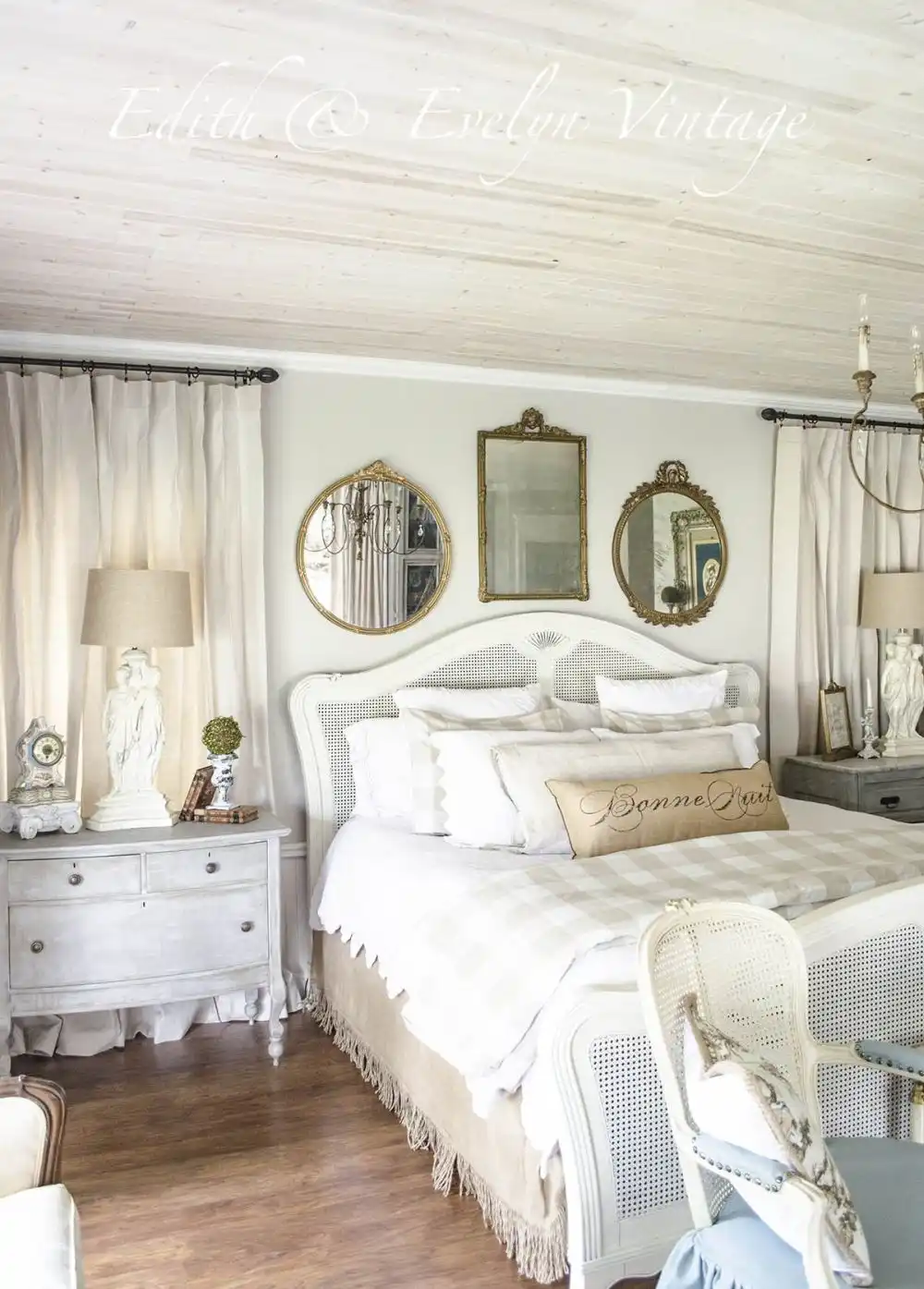 Decorating a french bedroom
