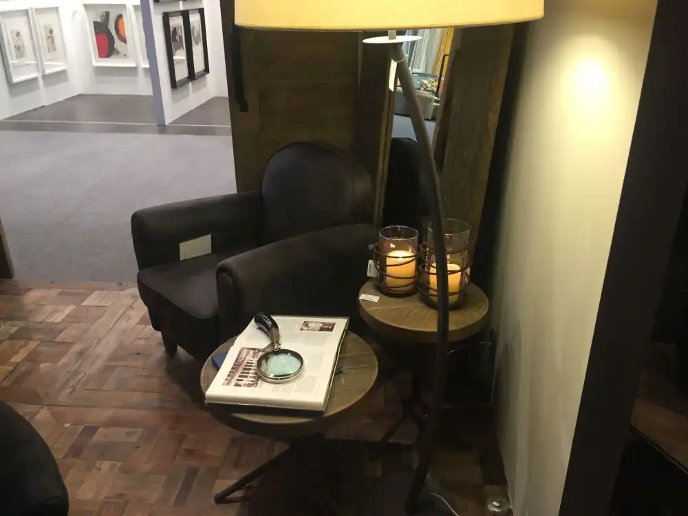 Floor lamps are very practical and often preferred in reading nooks