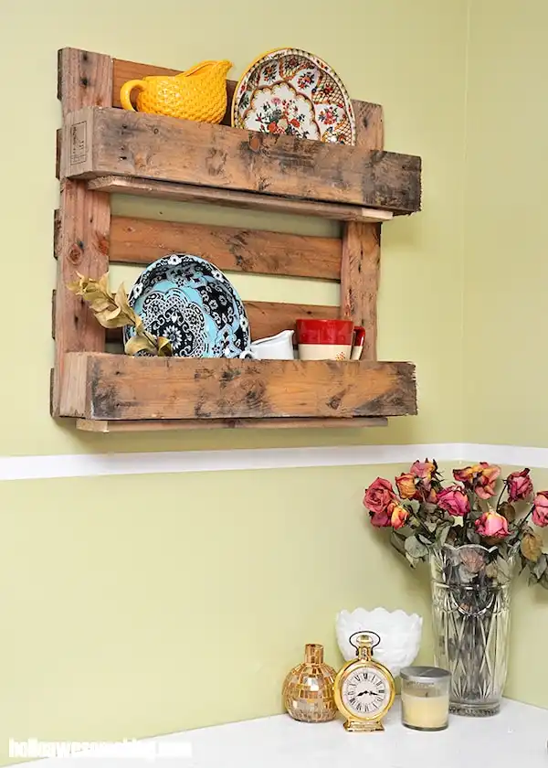 Decorative wall shelves from pallets