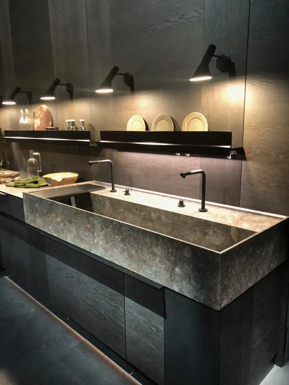 Deep kitchen sink