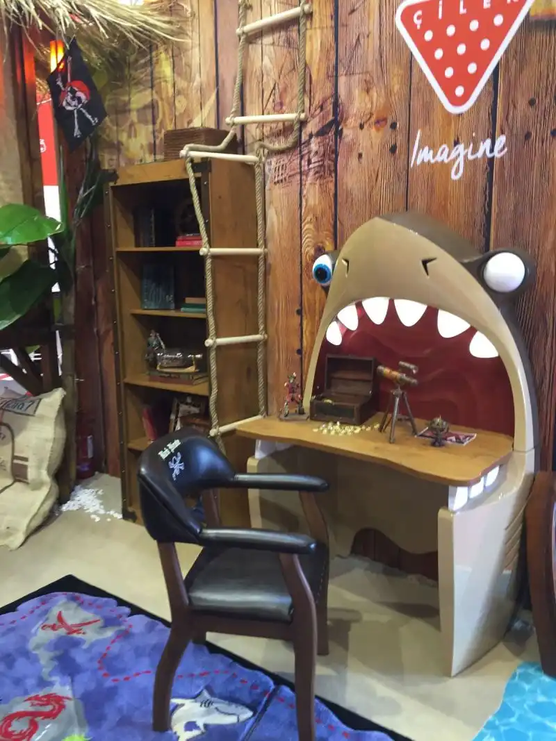 Desk Pirate themed bedroom area