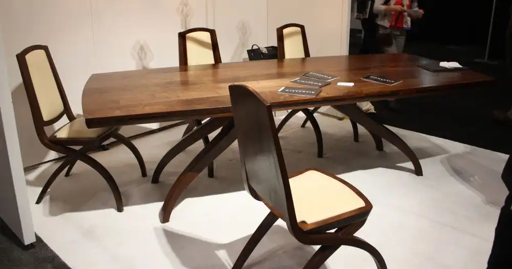Dining table in dark tones