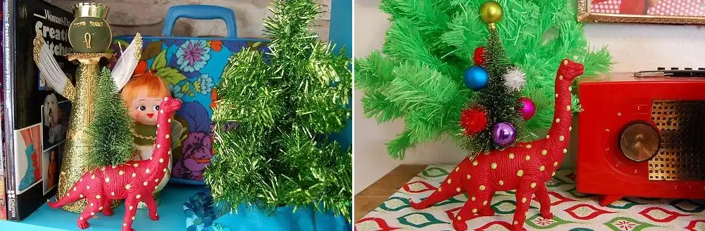 Dinosaur Mini Christmas Stand