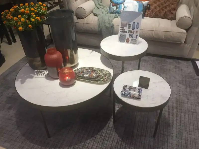 Dome Deco - different sizes vases and candles coffee table