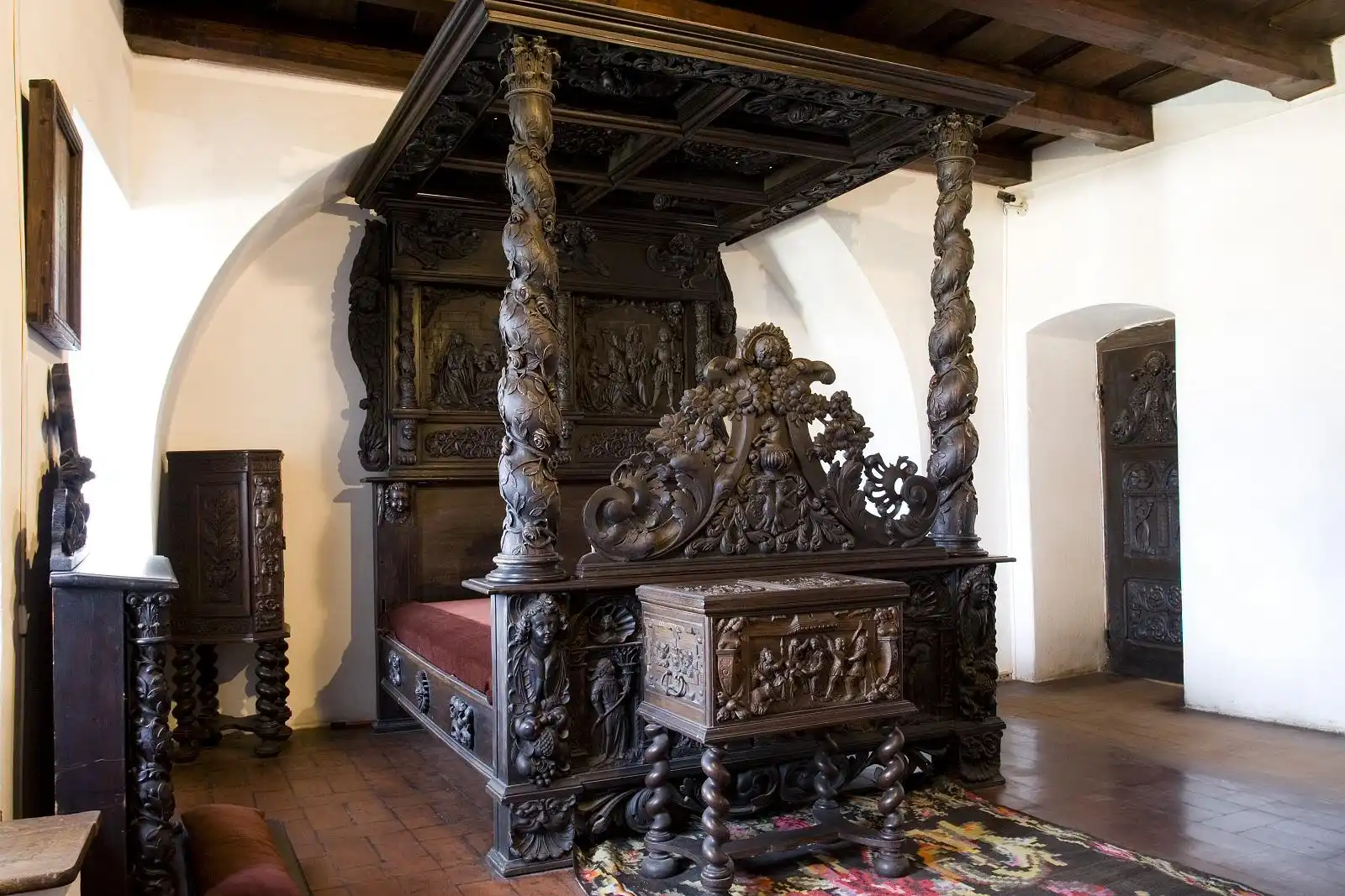 This bed is one of the most impressive furniture pieces in the entire castle
