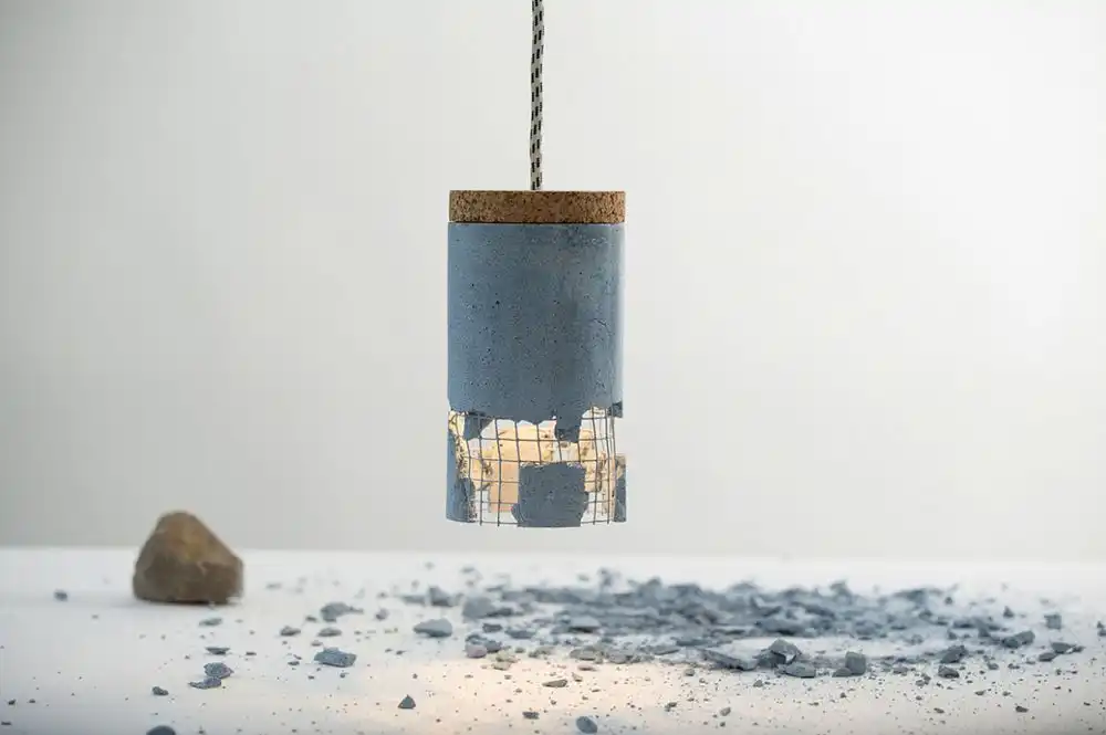 Dragos Motica’s Slash Lamp