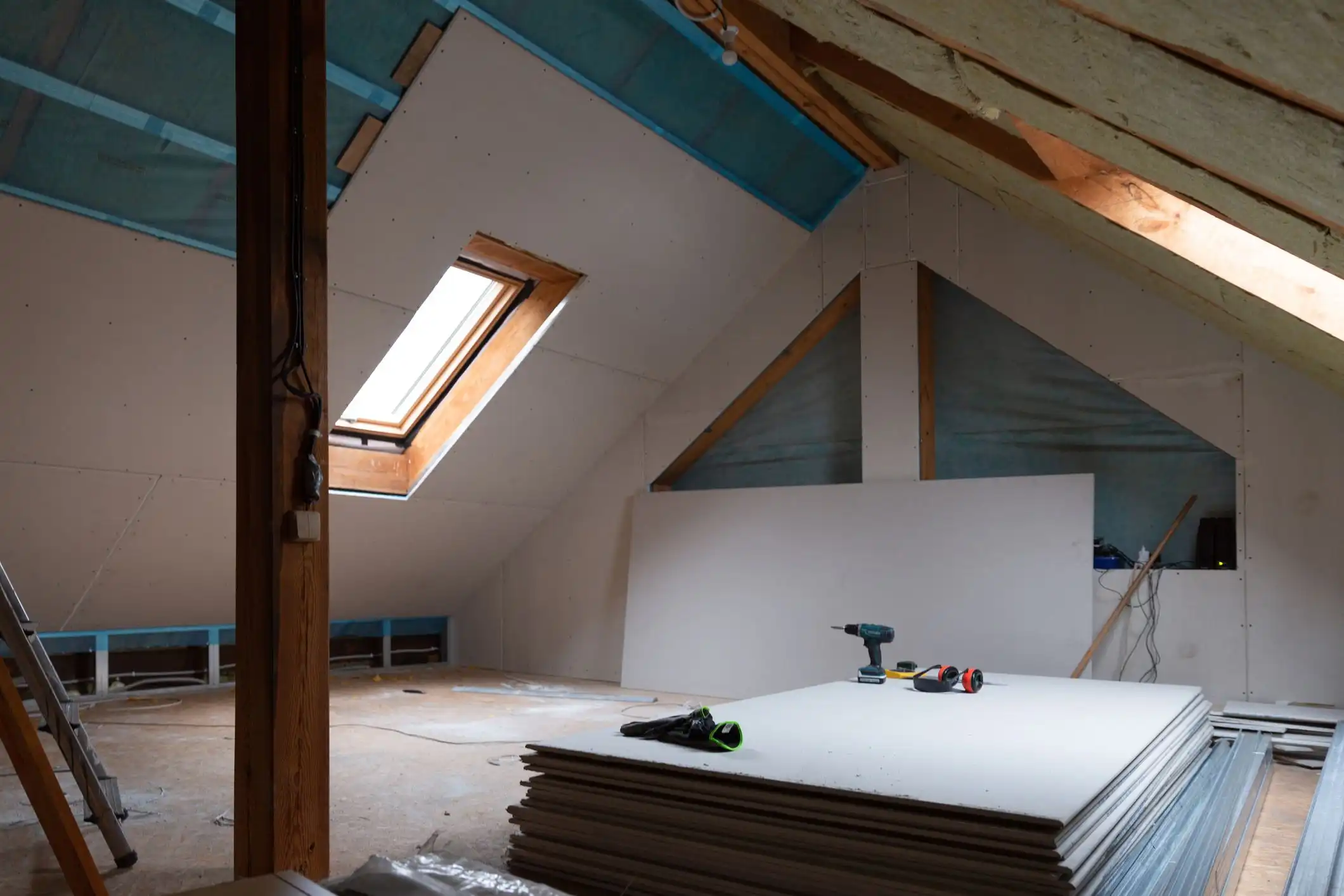 10 Drywall Alternatives and Their Pros and Cons