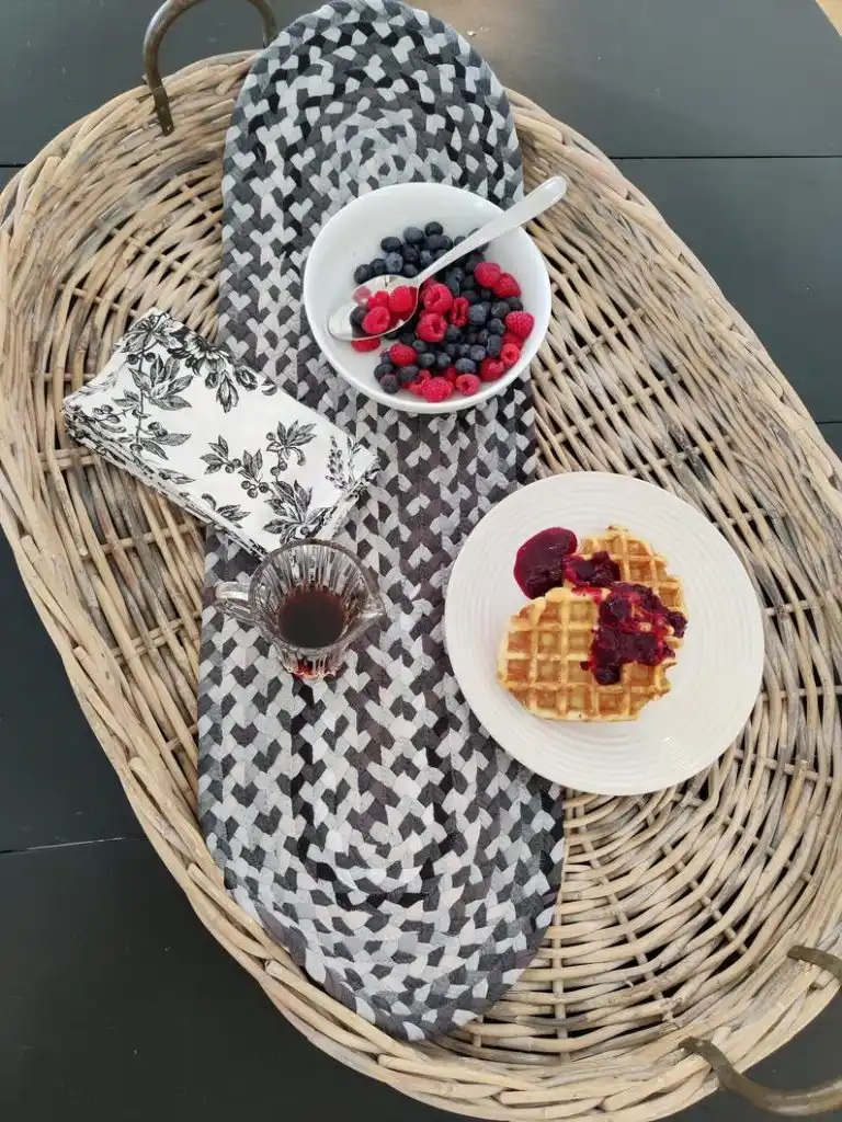 Dual-Purpose Rug Alternative table runner