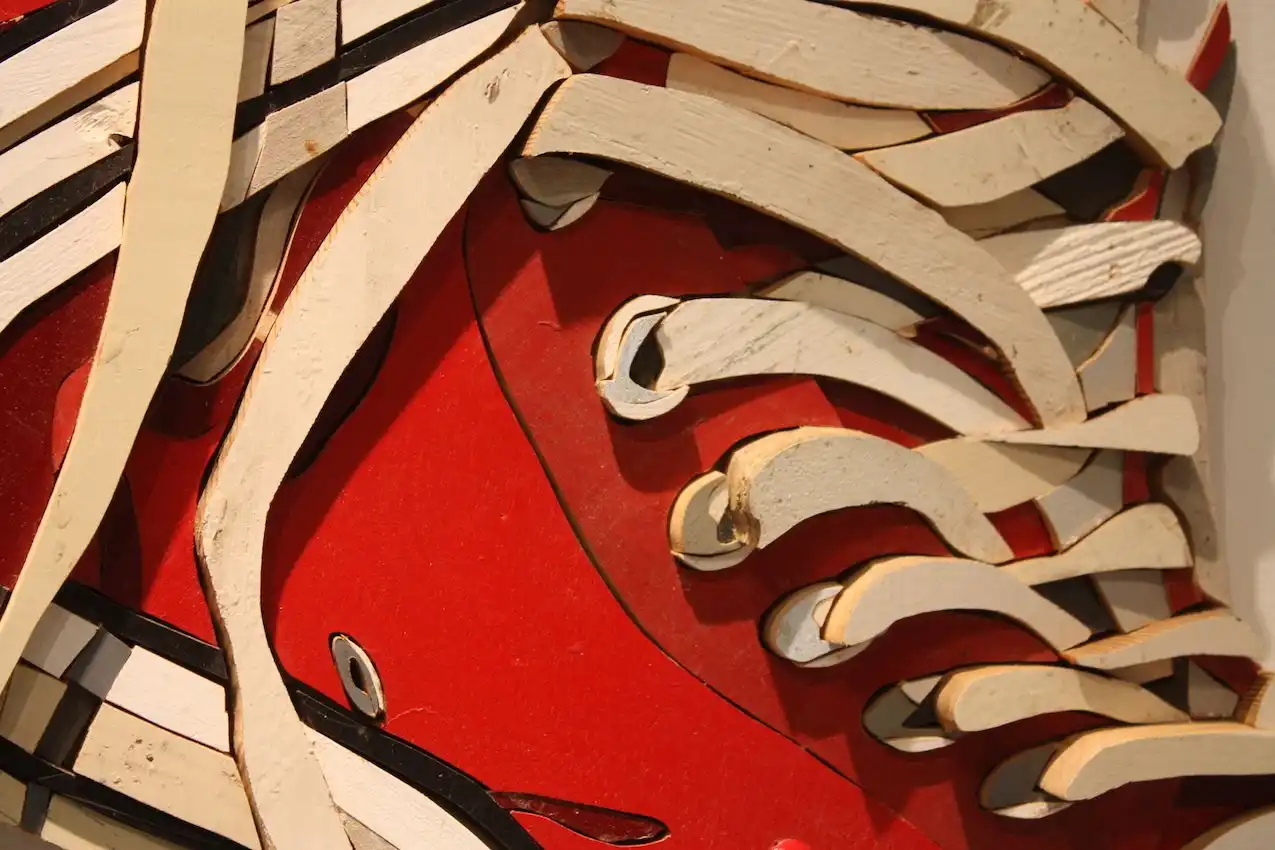 Dutch sculptor Diederick Kraaijeveld details