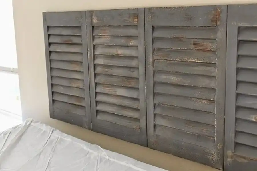 EASY DIY SHUTTER HEADBOARD