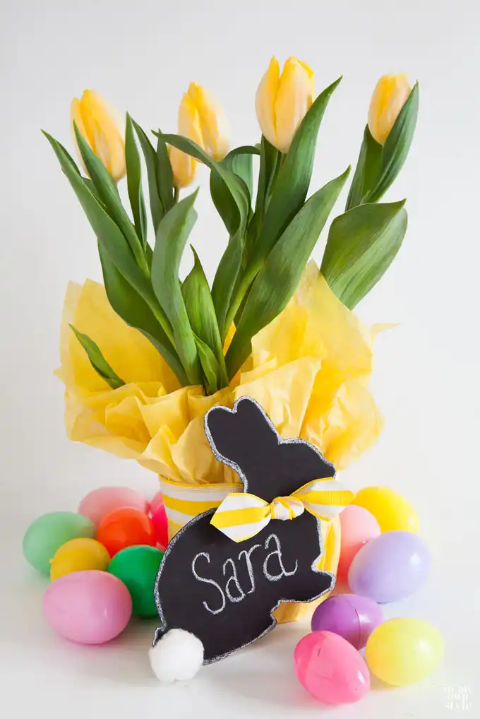 Easter bunny free printable gift tag