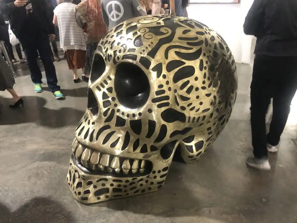 Edgy sculptural works