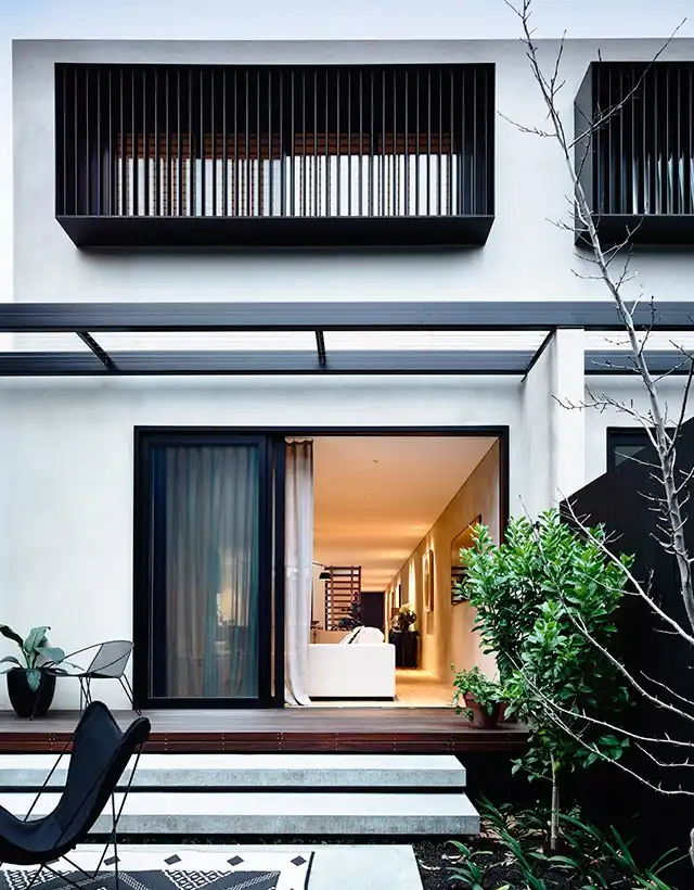 Elwood Townhouse in Australia by InForm backayrd