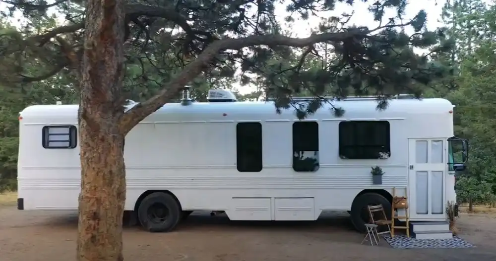 Epic Off The Grid School Bus Conversion
