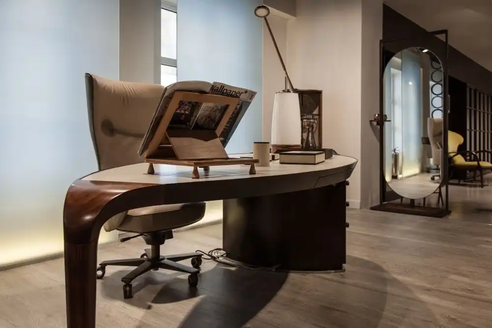 Erasmo Giorgetti Desk