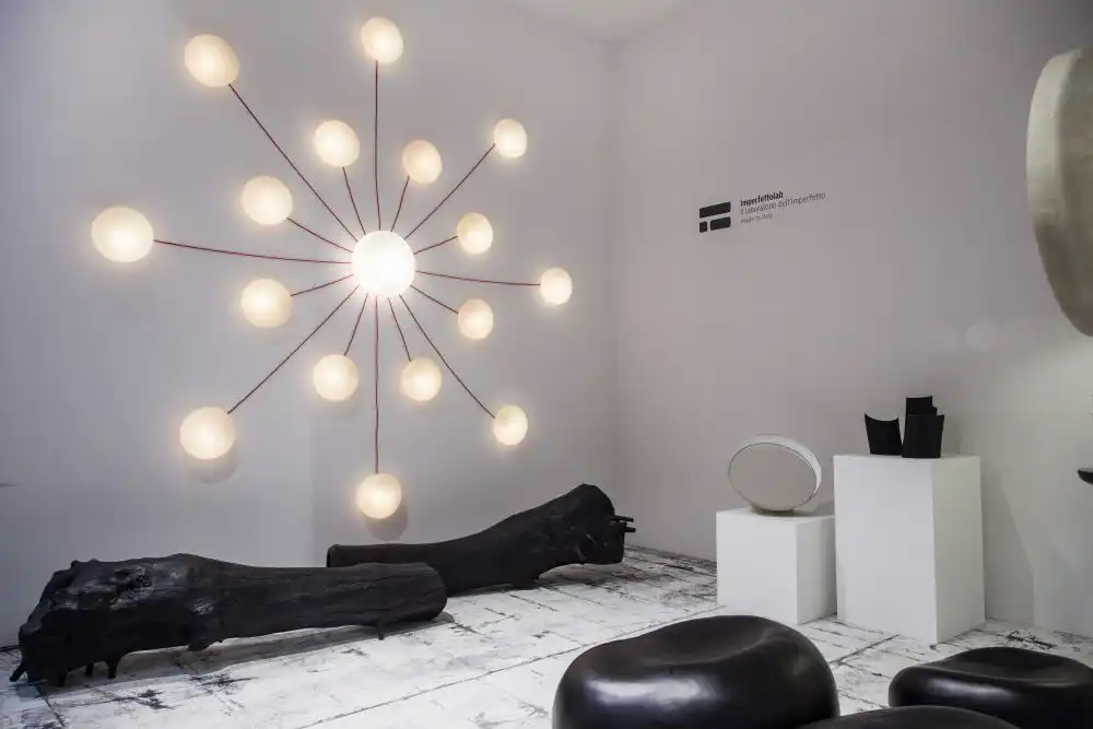Etty Lamp from imperfettolab
