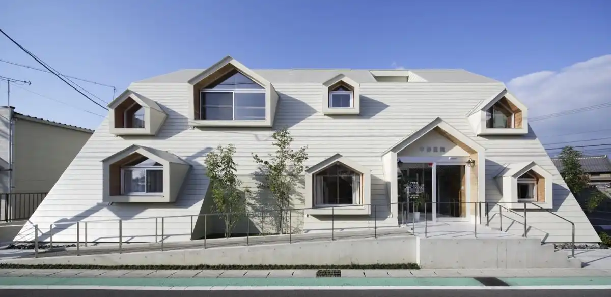 Exterior of Hirano Clinic from TSC Architects