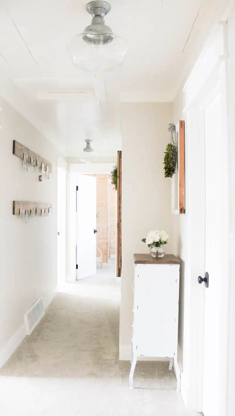 Farmhouse-Style-Hallway