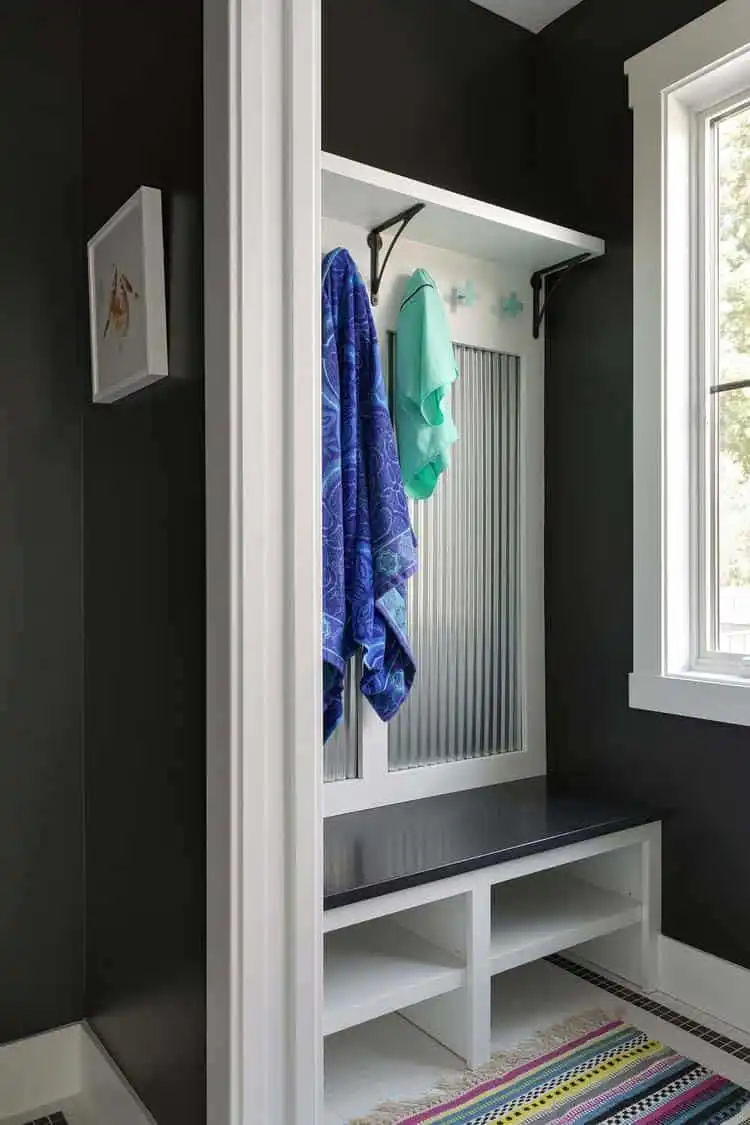 Farmhouse mudroom design