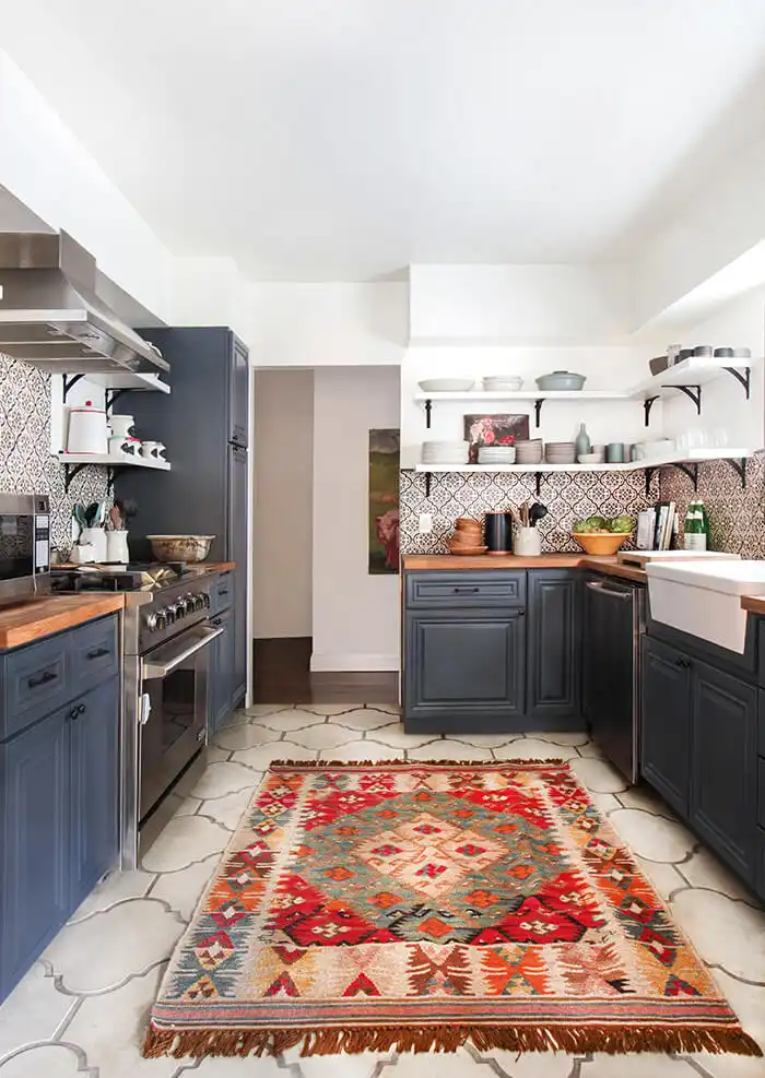 Farmstyle kitchen floor tiles