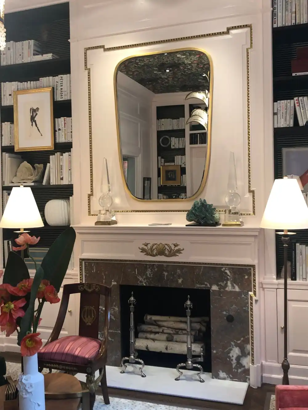 How To Choose The Right Modern Fireplace Surround