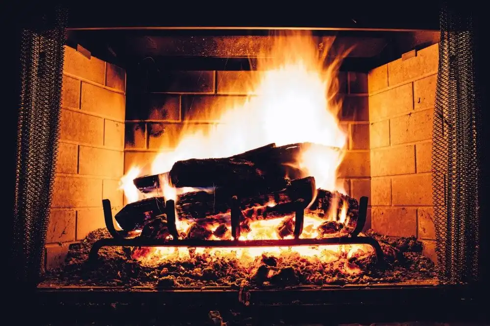 Keep Your Fire In The Right Place – This Winter’s Best Fireplace Grates
