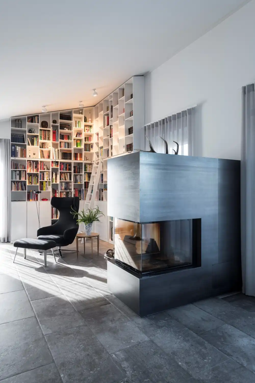 Fireplace room divider