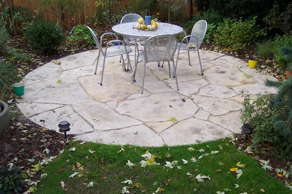 Flagstone Paver Patio with Mortar