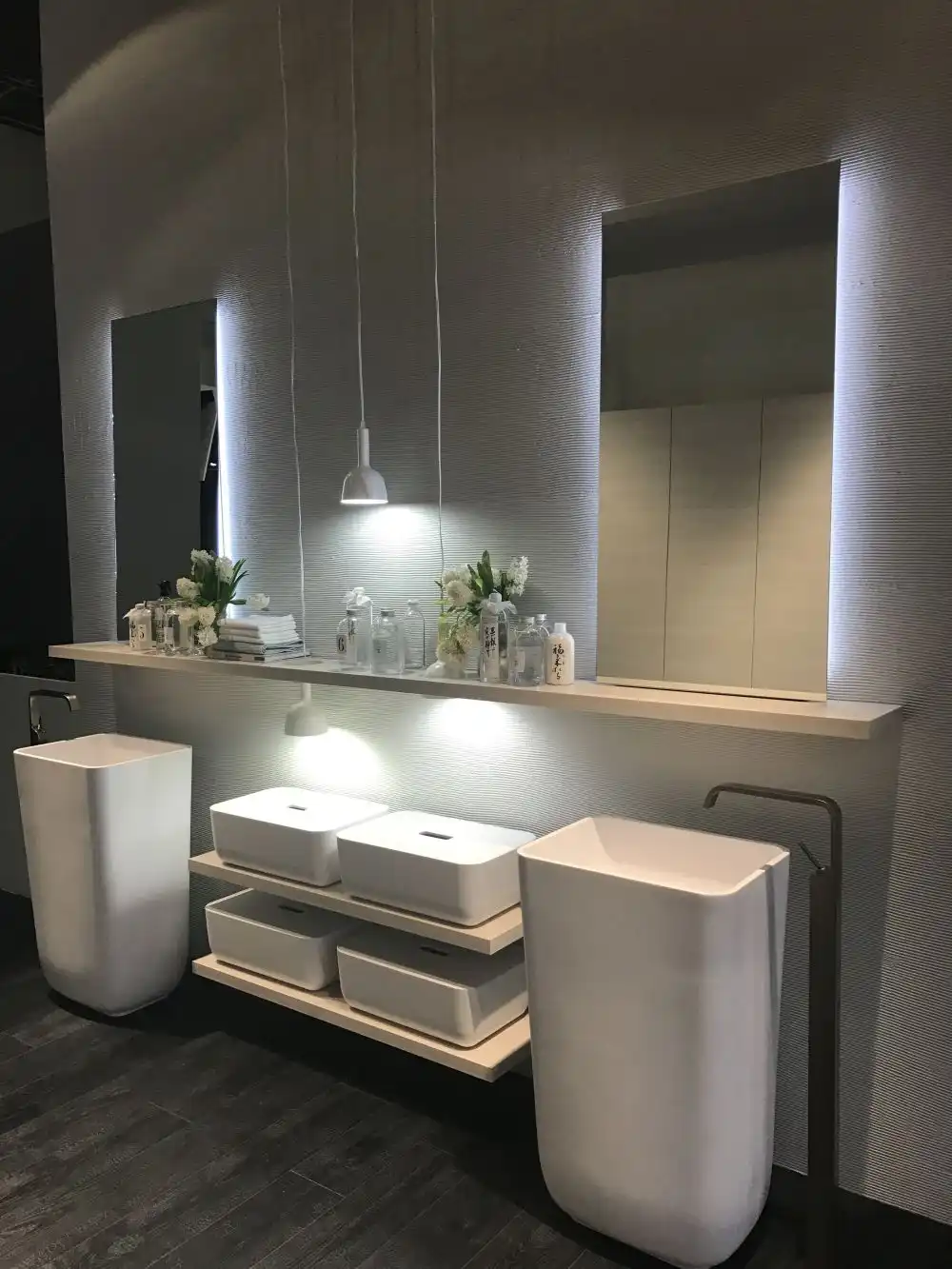 Freestanding wash basin from Scavolini
