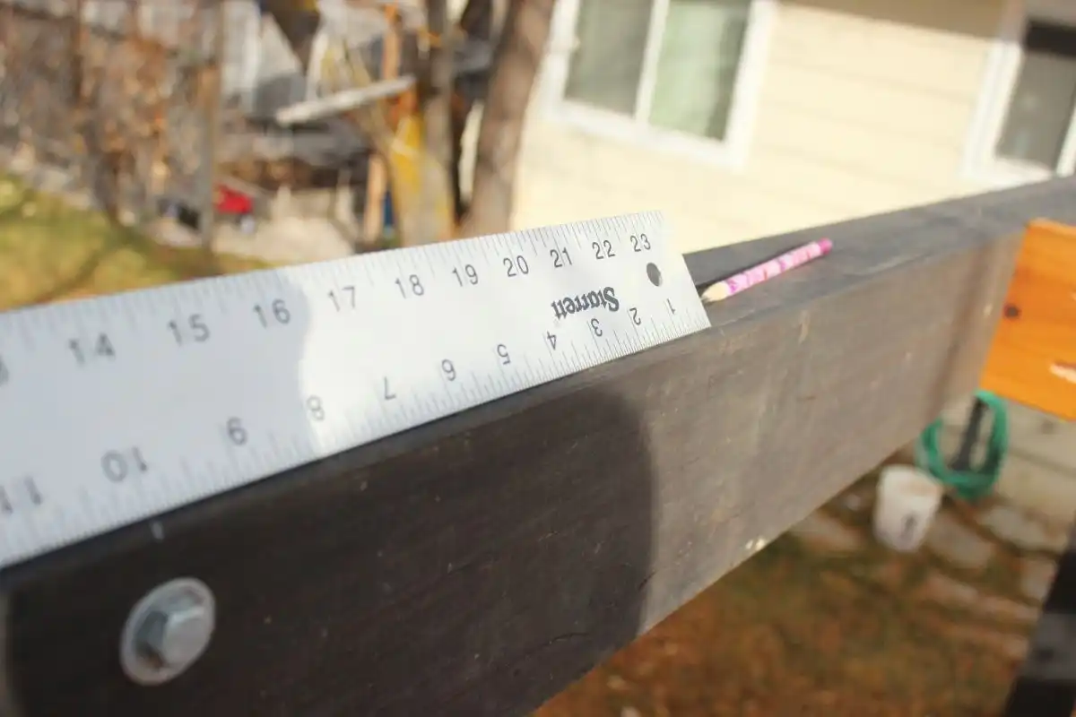 How to Install Modern Pergola Rafters Without Brackets - perpendicular boards