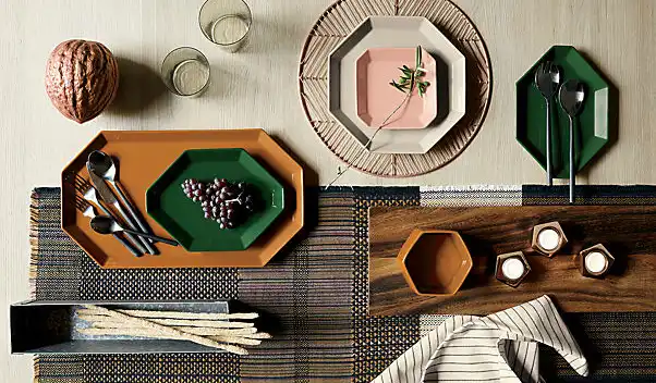 Geometric platter set