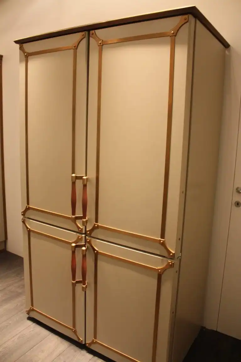 Giullo wooden cabinet handles