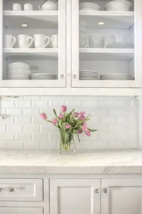 Glam subway tiles design