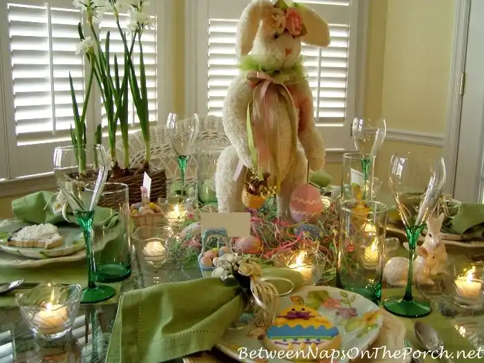 Green table decor for Easter with large Bunny on center