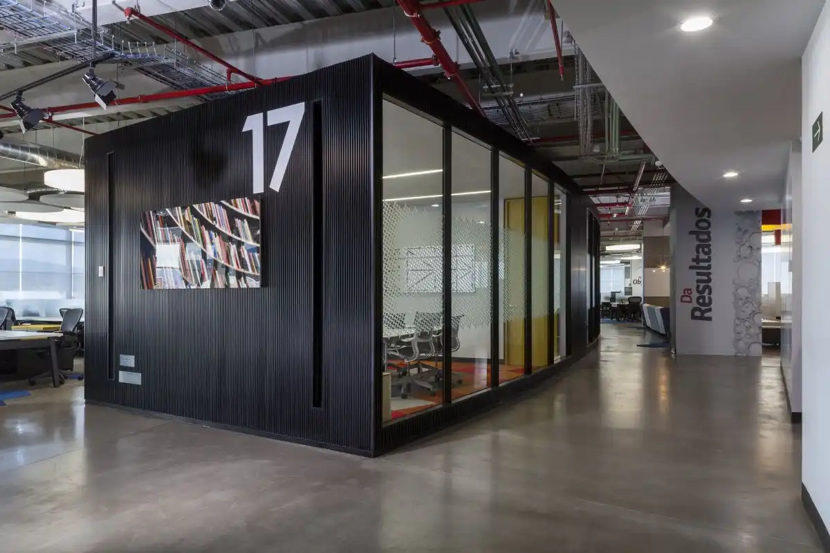 Grupo CP Meeting Room Design Boxing