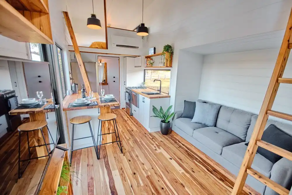 HÄUSLEIN family sojourner tiny house interior