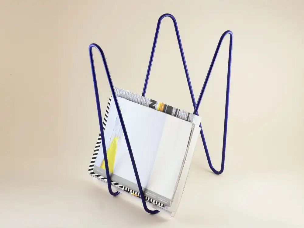Hairpin magazine rack