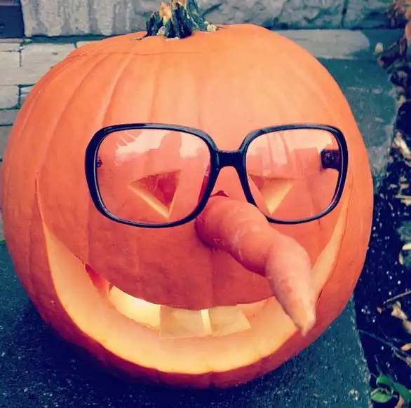 Decorate Your Pumpkin With Objects