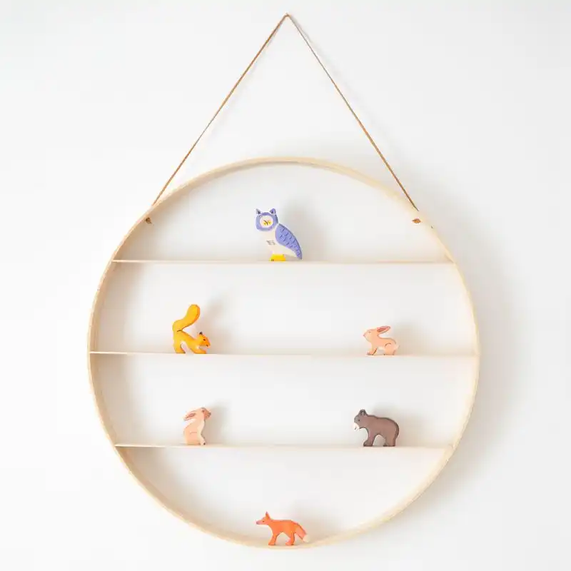Hanging shelves
