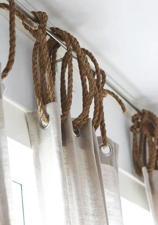 Hanging curtain with rope