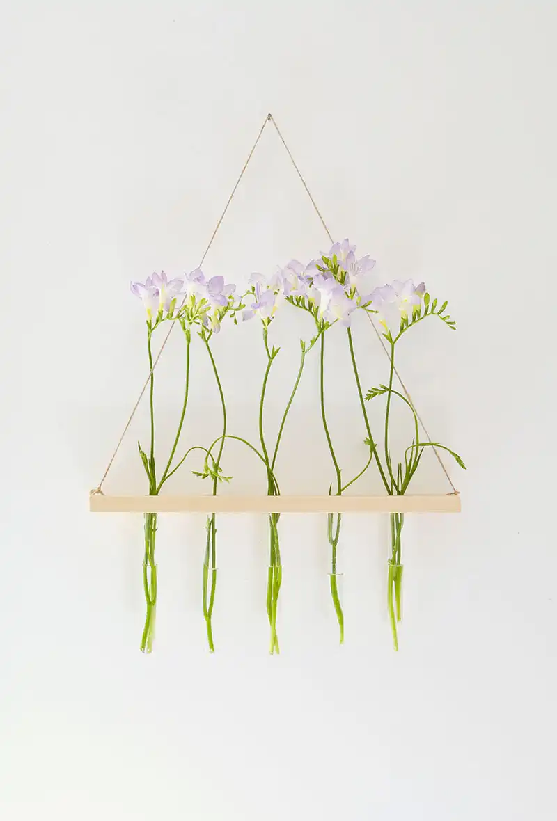 Hanging flower tube vase