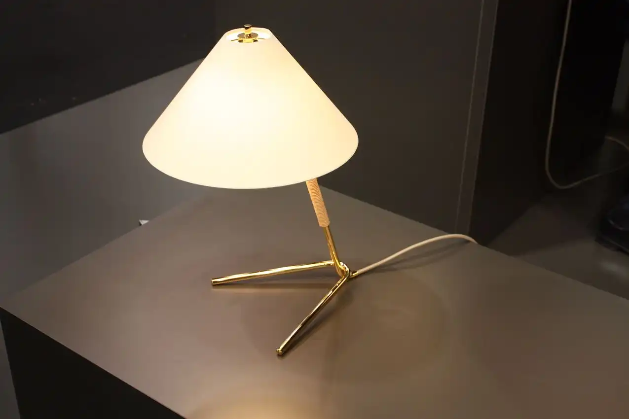 Hase TL Table Lamp