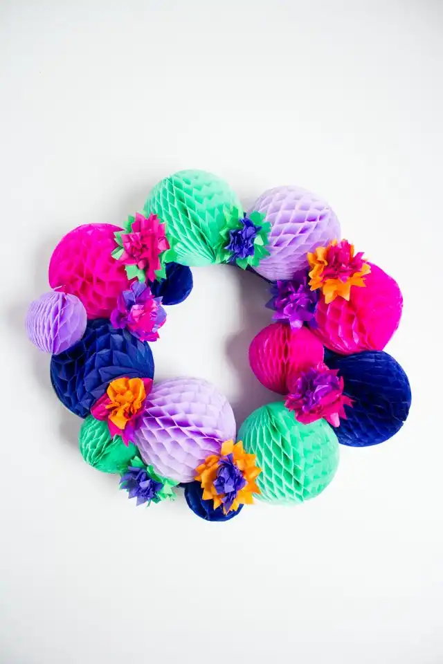 Honeycomb balls wreath
