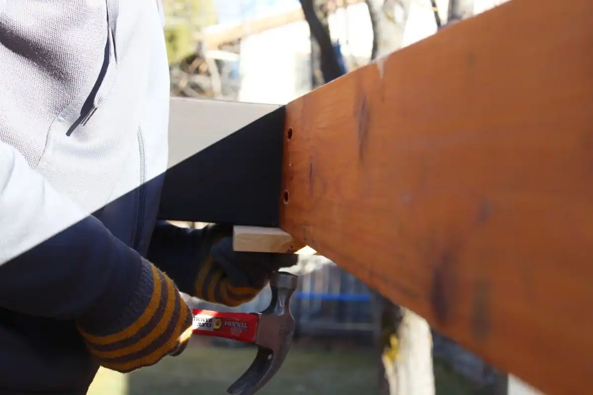 How to Install Modern Pergola Rafters Without Brackets - everything aligns
