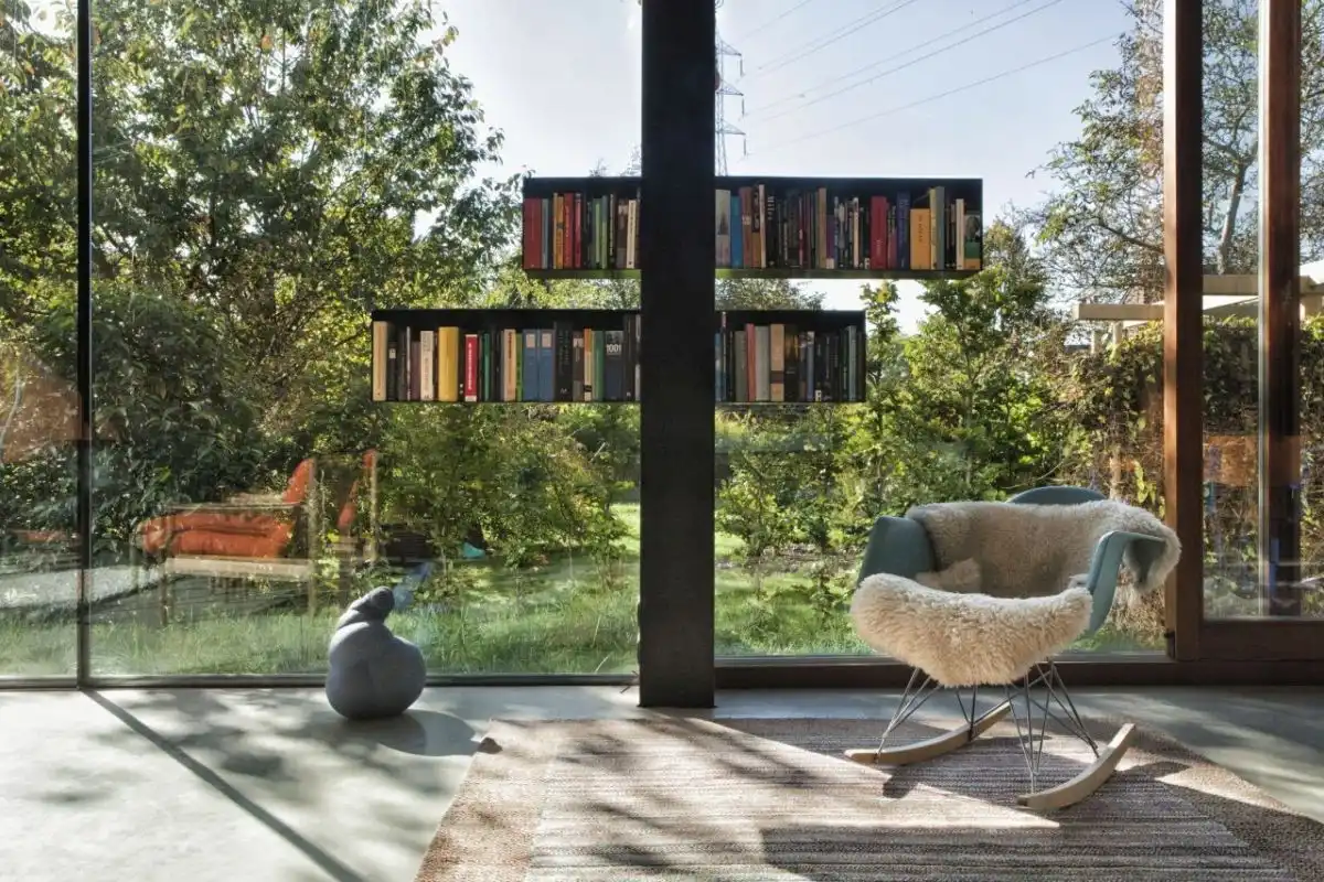 House GePo in Belgium by OYO- bookshef