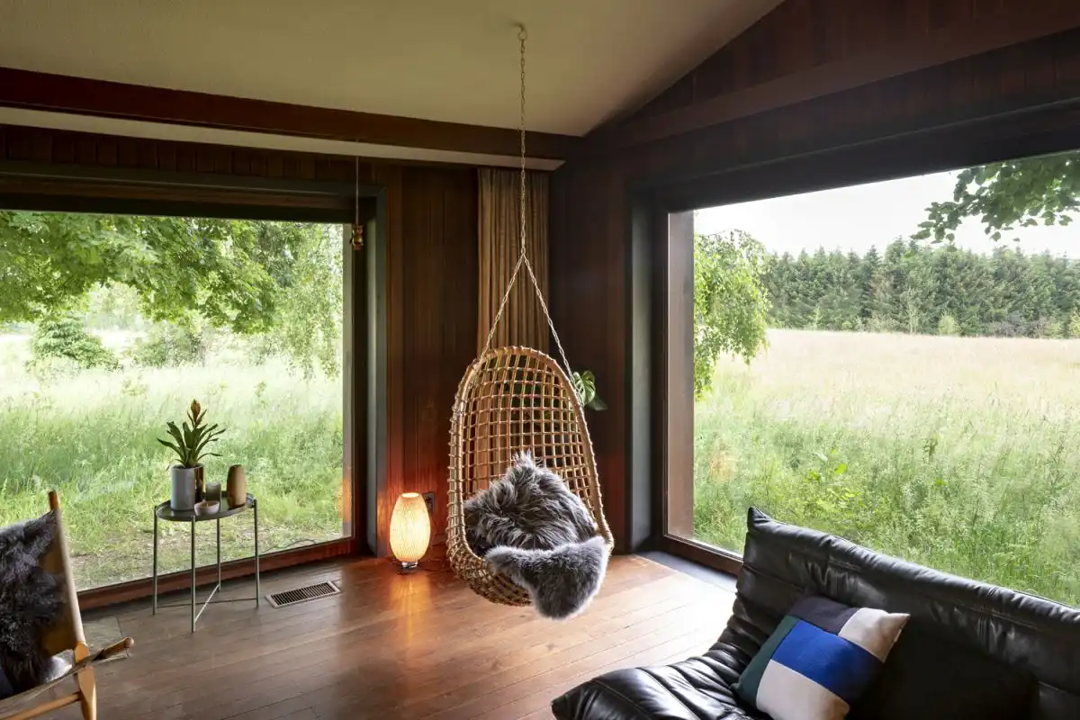House Rin Belgium by B-bis architecten - hangign chair