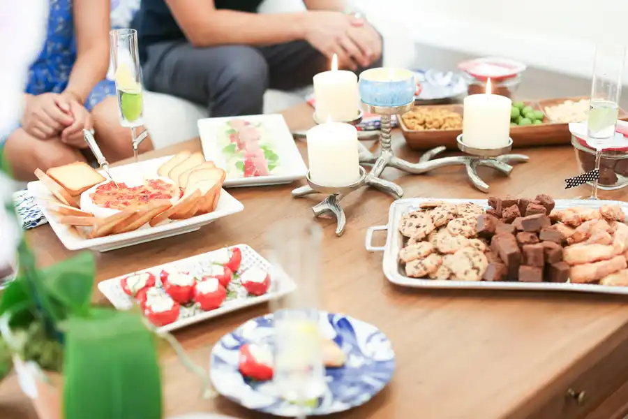 Housewarming Make It All Bite-Sized