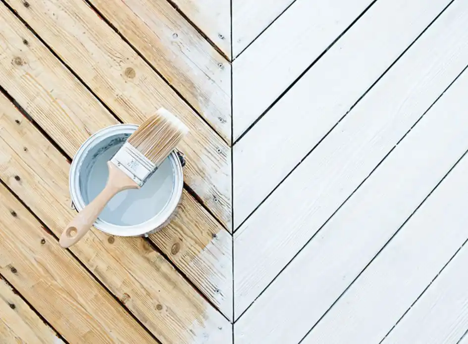 How long does spray paint take to dry on wood