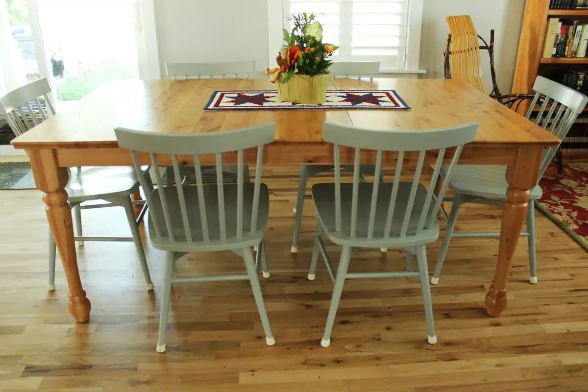 How to Decorate Dining Room - Decorating