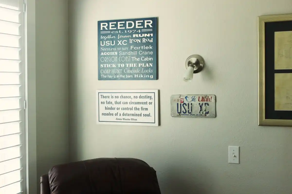How to Decorate Dining Room - decorating the wall above the chairs